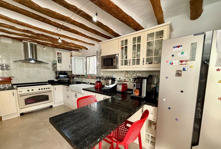 Image No.11-3 Bed Farmhouse for sale