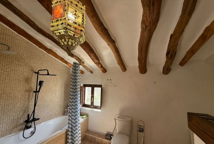 Image No.22-3 Bed Farmhouse for sale