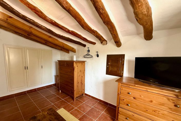 Image No.24-3 Bed Farmhouse for sale