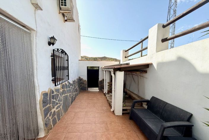 Image No.31-3 Bed Farmhouse for sale