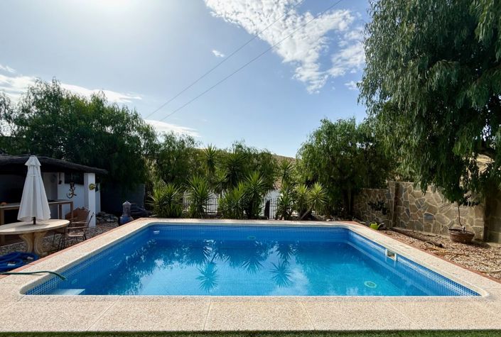 Image No.41-3 Bed Farmhouse for sale