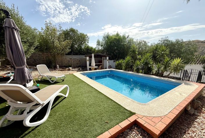 Image No.43-3 Bed Farmhouse for sale