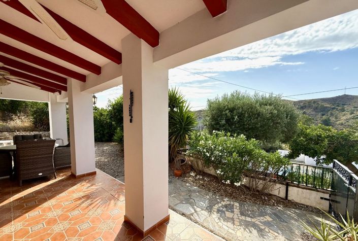 Image No.9-3 Bed Farmhouse for sale