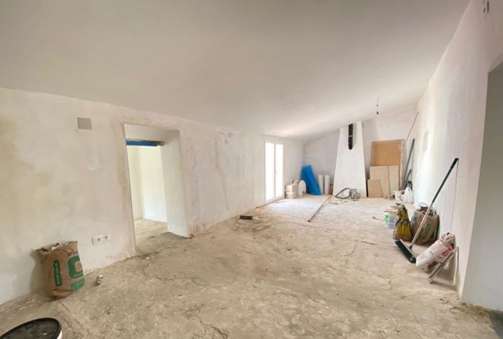 Image No.29-5 Bed Townhouse for sale