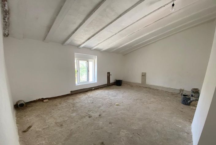 Image No.31-5 Bed Townhouse for sale