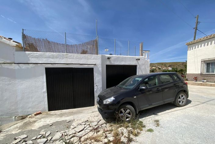 Image No.37-5 Bed Townhouse for sale