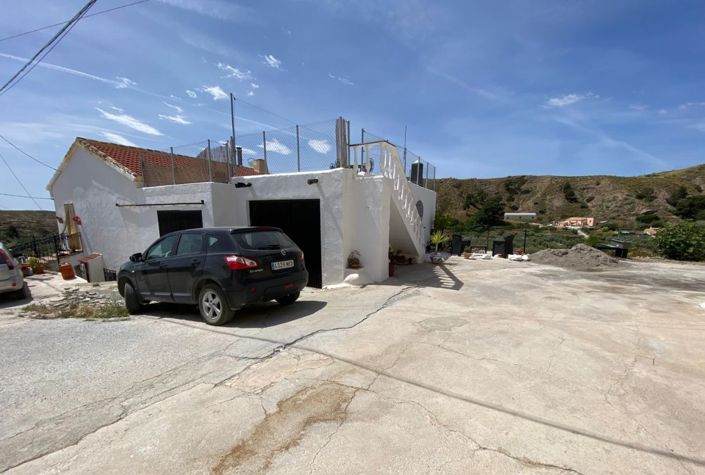 Image No.47-5 Bed Townhouse for sale