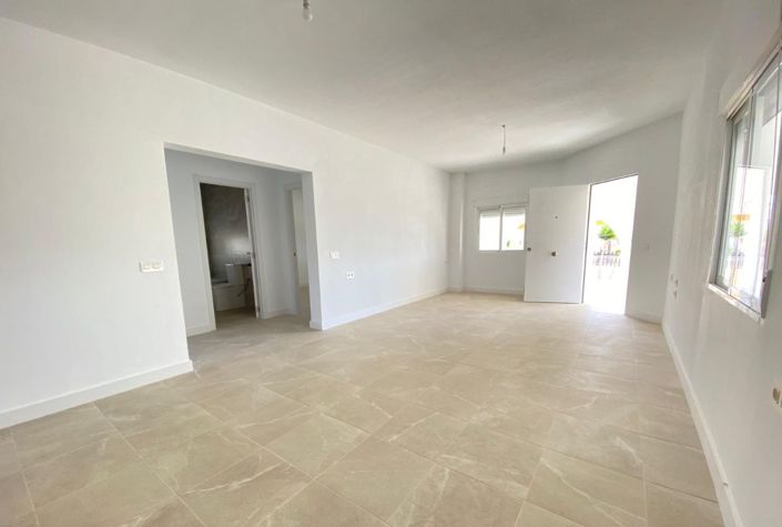 Image No.13-4 Bed Villa for sale