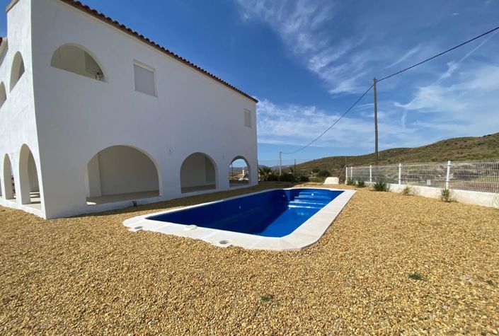 Image No.32-4 Bed Villa for sale