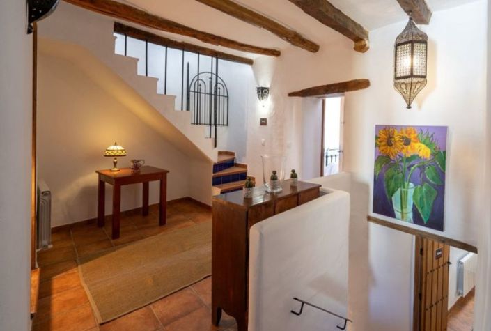 Image No.15-4 Bed Townhouse for sale