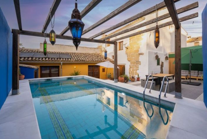 Image No.2-4 Bed Townhouse for sale