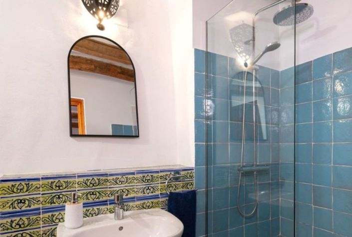 Image No.28-4 Bed Townhouse for sale