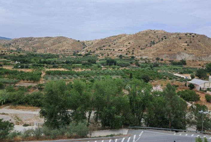 Image No.9-3 Bed Townhouse for sale