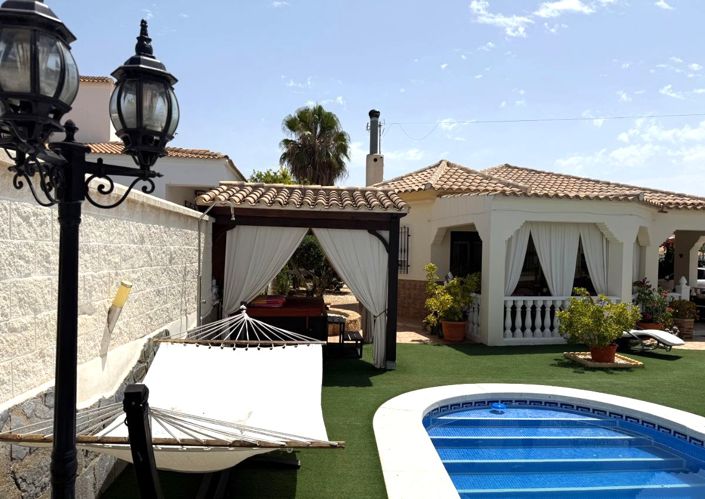 Image No.6-3 Bed Villa for sale