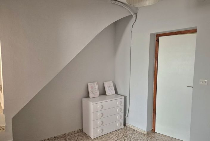 Image No.19-2 Bed Townhouse for sale