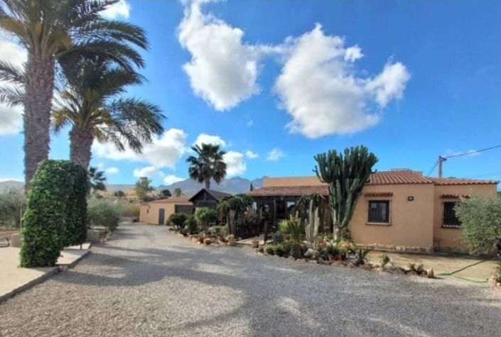 Image No.1-3 Bed Country House for sale