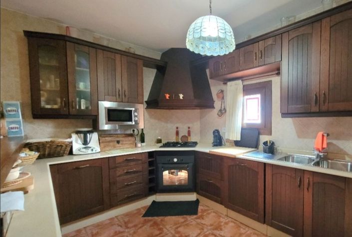 Image No.3-3 Bed Country House for sale