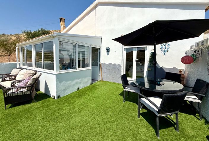 Image No.1-2 Bed Villa for sale