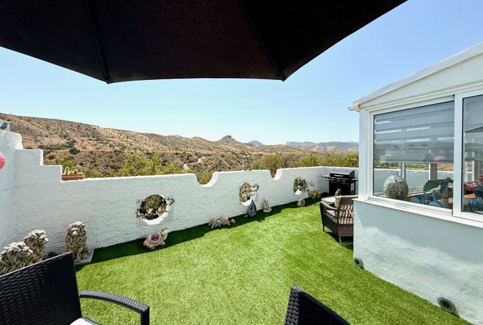 Image No.8-2 Bed Villa for sale