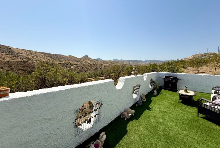 Image No.9-2 Bed Villa for sale