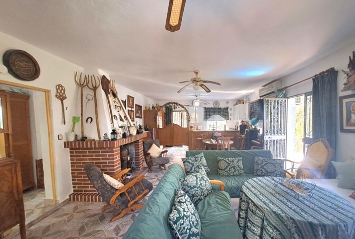 Image No.12-2 Bed Country House for sale