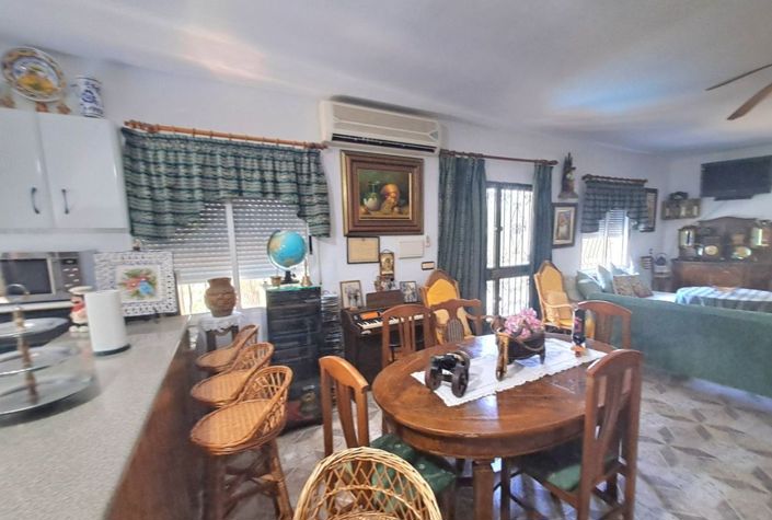 Image No.4-2 Bed Country House for sale