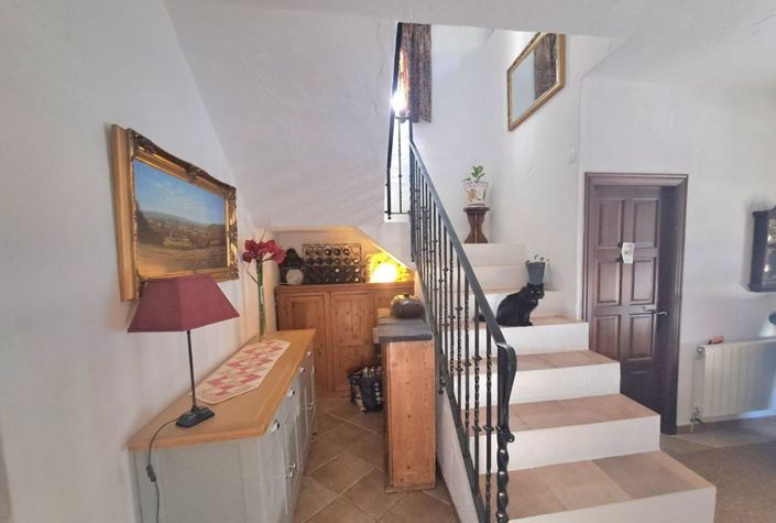 Image No.15-7 Bed Country House for sale