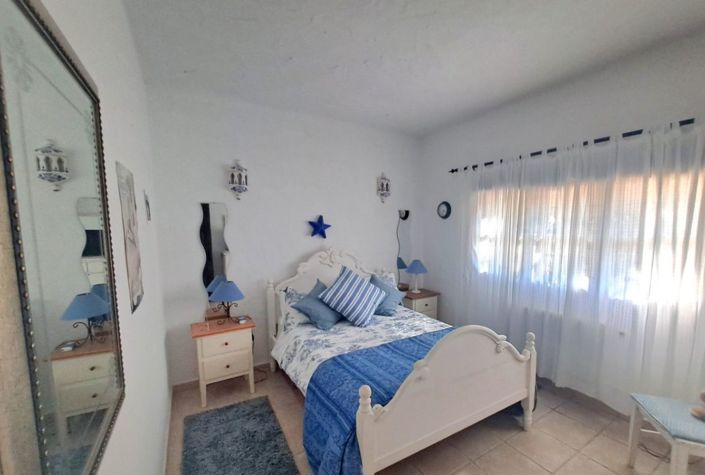 Image No.18-7 Bed Country House for sale