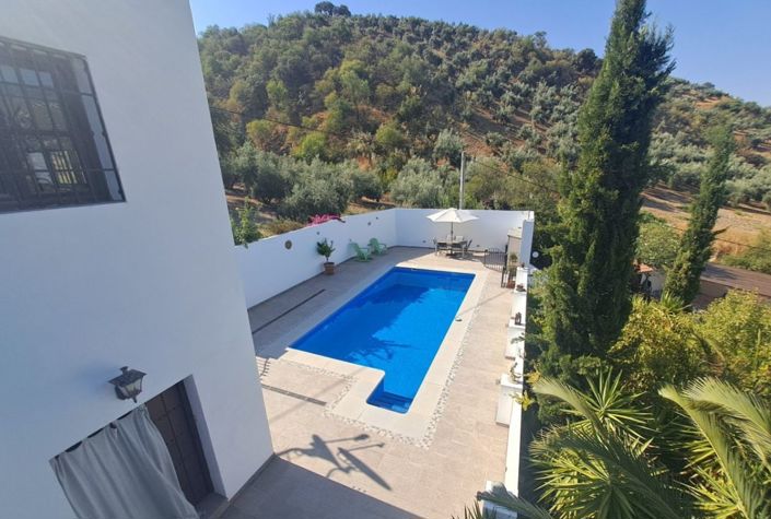 Image No.2-7 Bed Country House for sale