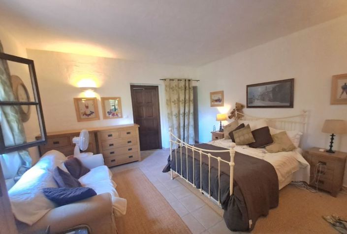 Image No.22-7 Bed Country House for sale