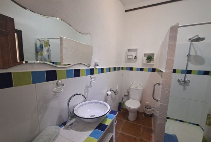 Image No.30-7 Bed Country House for sale