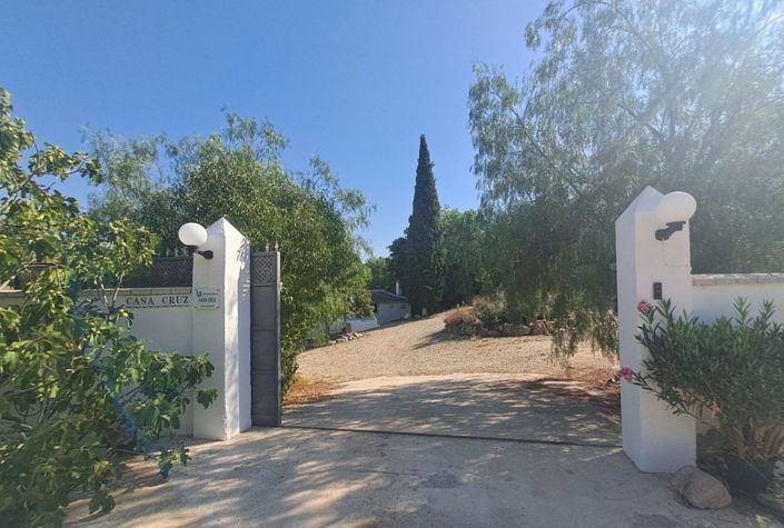 Image No.5-7 Bed Country House for sale