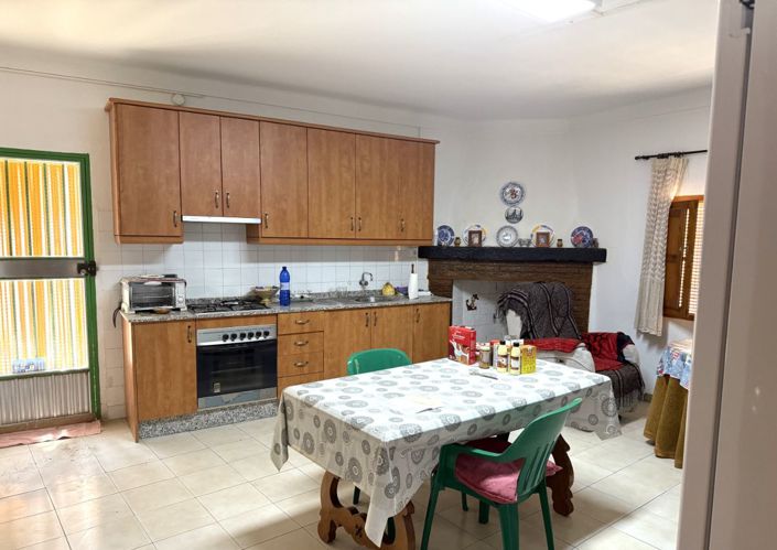 Image No.16-3 Bed Townhouse for sale