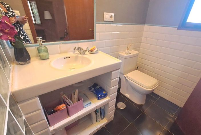 Image No.37-7 Bed Country House for sale