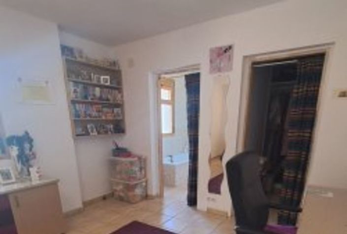 Image No.18-6 Bed Villa / Detached for sale