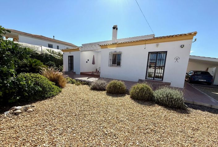 Image No.1-3 Bed Villa for sale