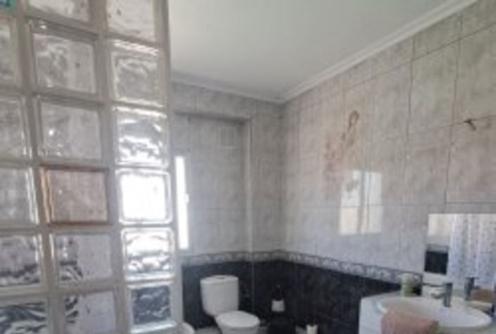 Image No.23-7 Bed Country House for sale