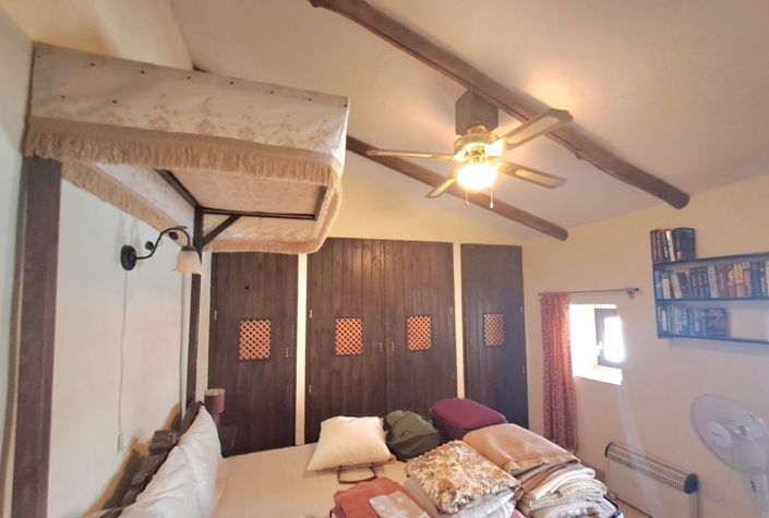 Image No.29-5 Bed Townhouse for sale