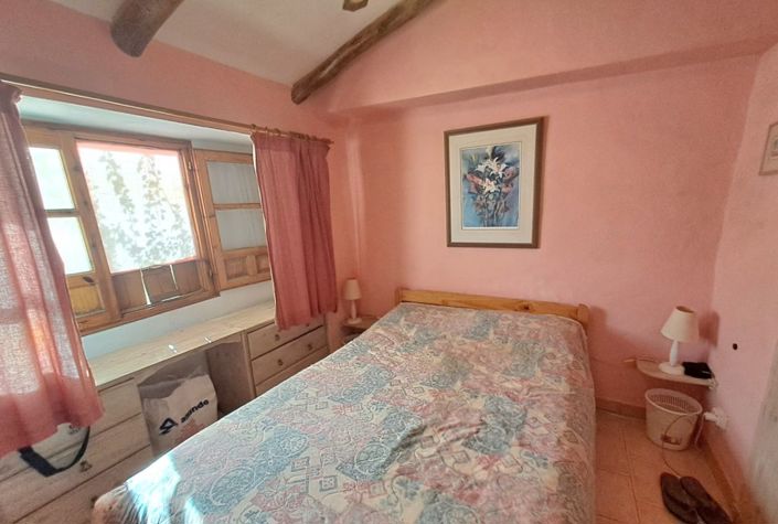 Image No.32-5 Bed Townhouse for sale