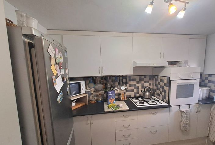 Image No.5-5 Bed Townhouse for sale