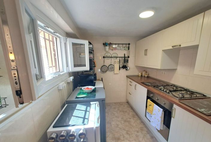 Image No.2-3 Bed Townhouse for sale