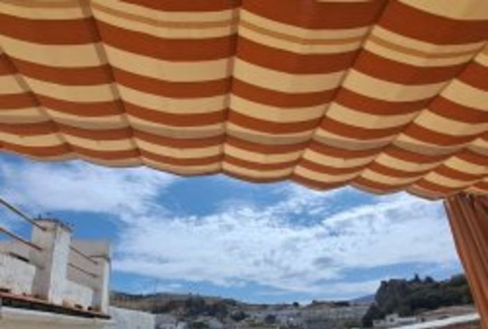 Image No.20-3 Bed Townhouse for sale