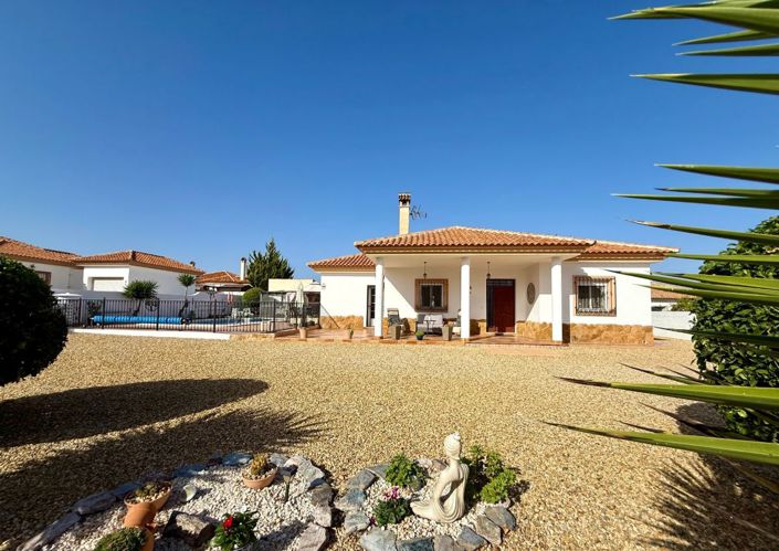 Image No.6-3 Bed Villa for sale