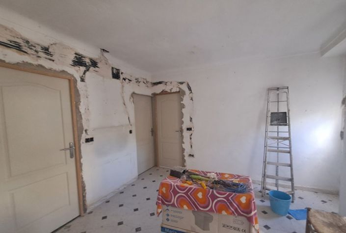 Image No.7-5 Bed Townhouse for sale