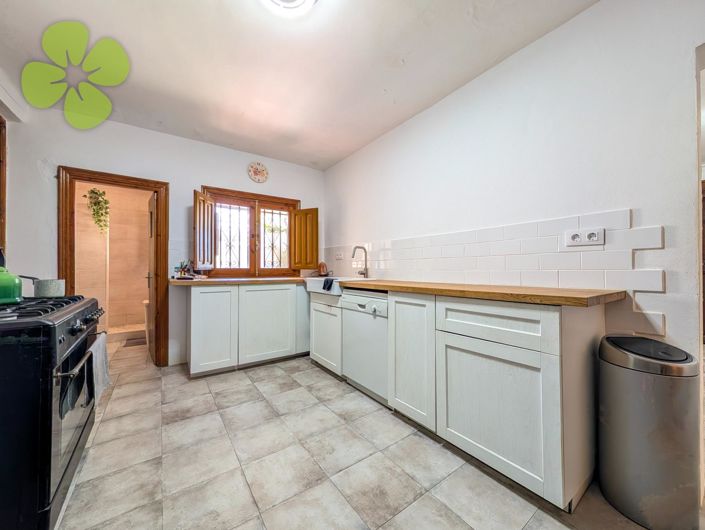 Image No.12-8 Bed Cortijo for sale