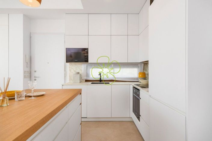 Image No.9-3 Bed Villa for sale