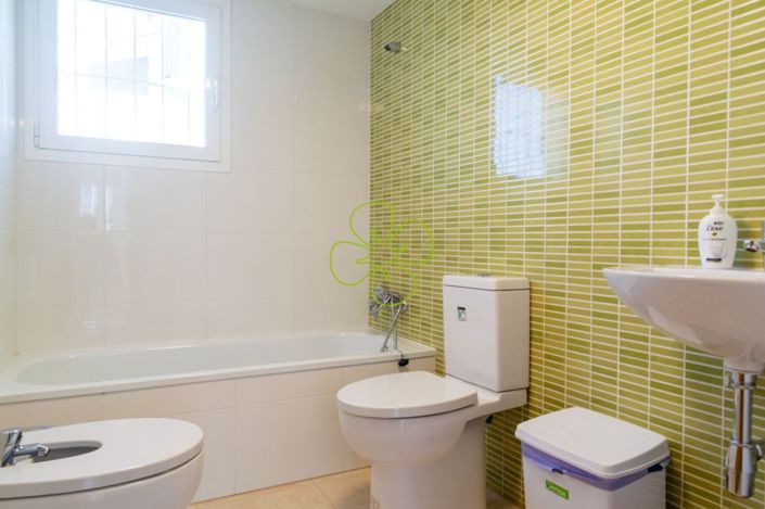 Image No.11-4 Bed Villa for sale