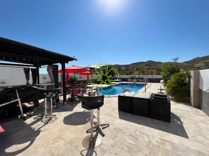 Image No.30-5 Bed Villa for sale