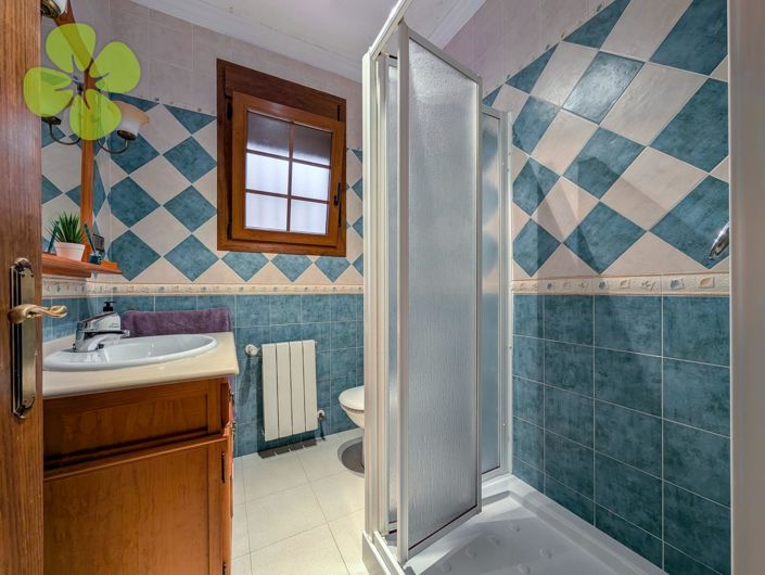 Image No.14-5 Bed Villa for sale