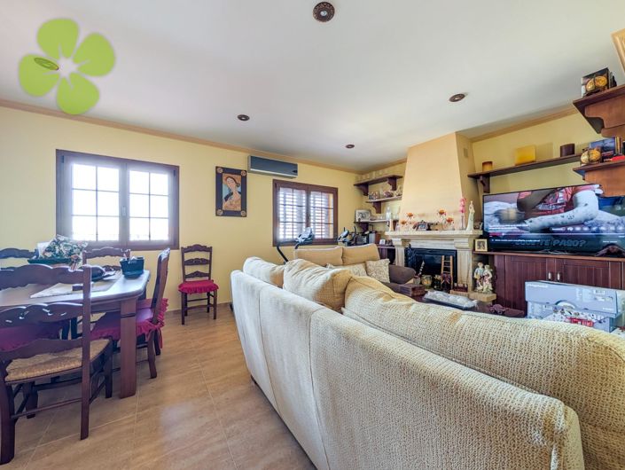 Image No.6-5 Bed Villa for sale